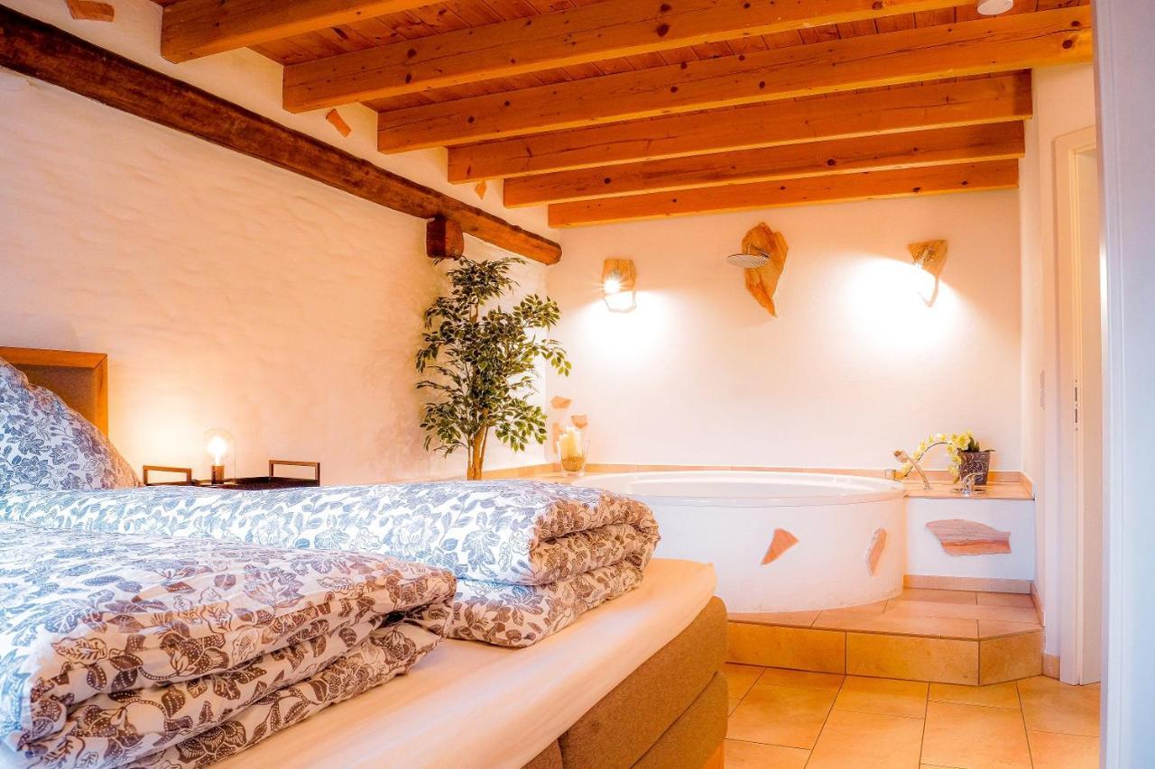 Besondere Ferienwohnung Spirit Auf Idyllischem Reiterhof Nahe Burg Eltz Münstermaifeld Eksteriør bilde