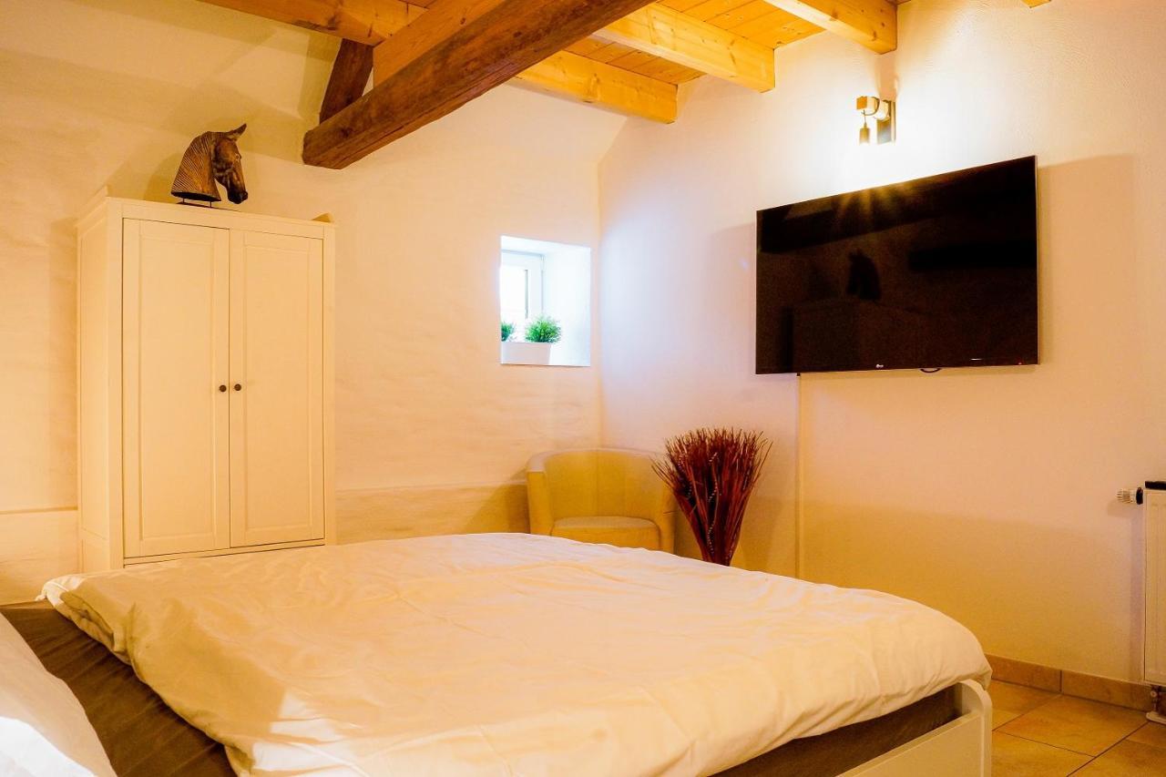 Besondere Ferienwohnung Spirit Auf Idyllischem Reiterhof Nahe Burg Eltz Münstermaifeld Eksteriør bilde